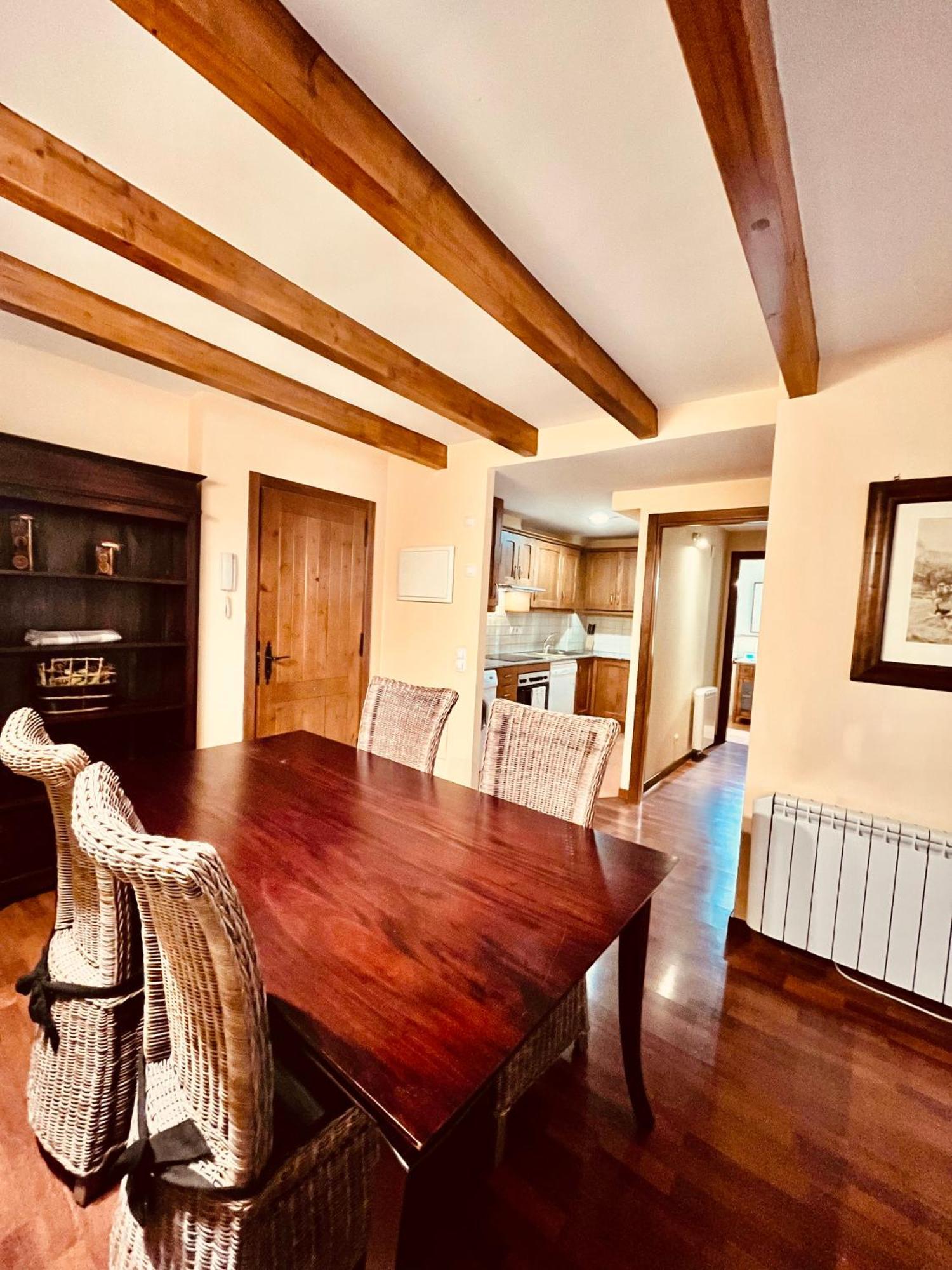 Luxury House Valencia D'Aneu Apartman Kültér fotó