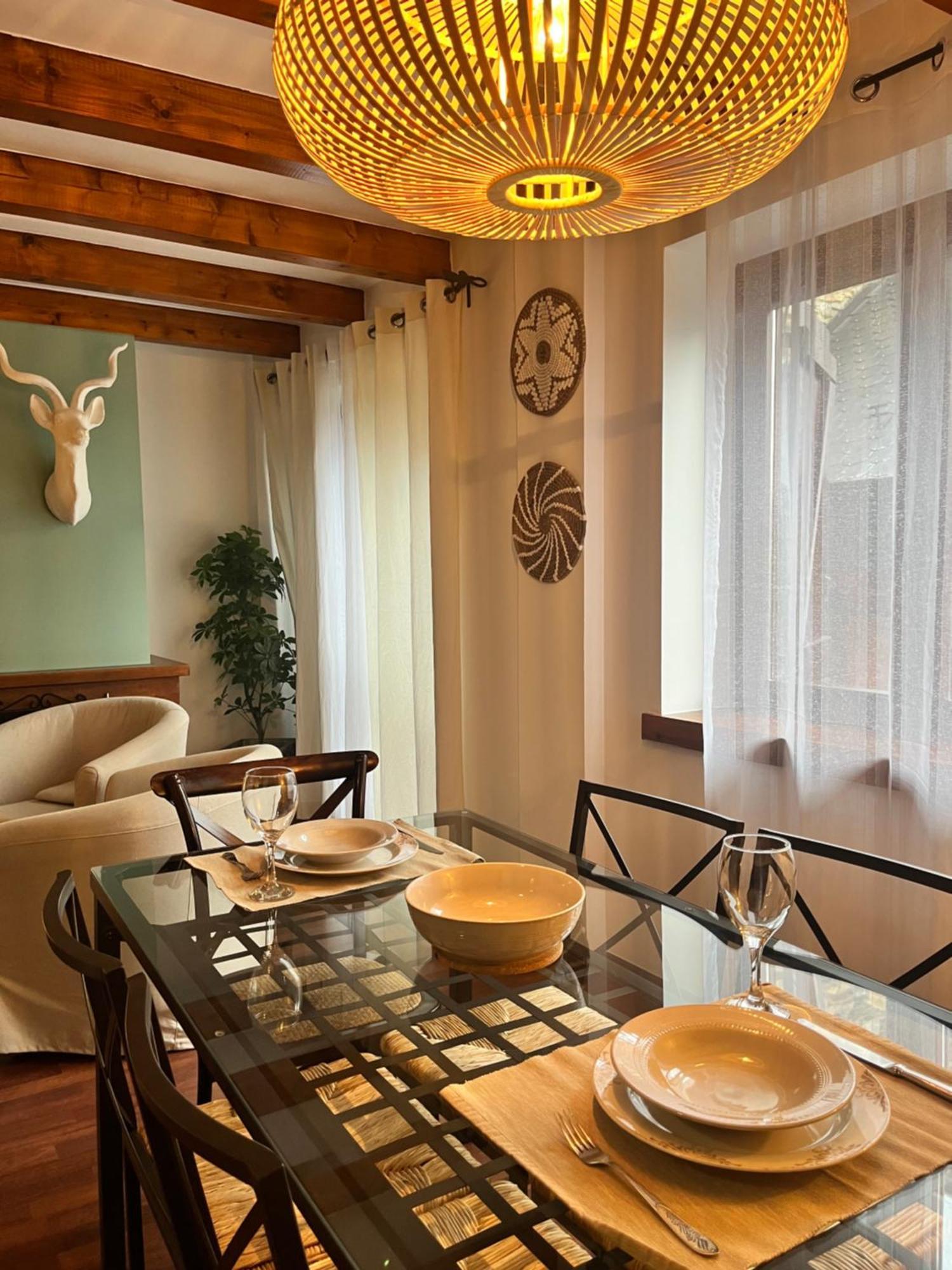 Luxury House Valencia D'Aneu Apartman Kültér fotó