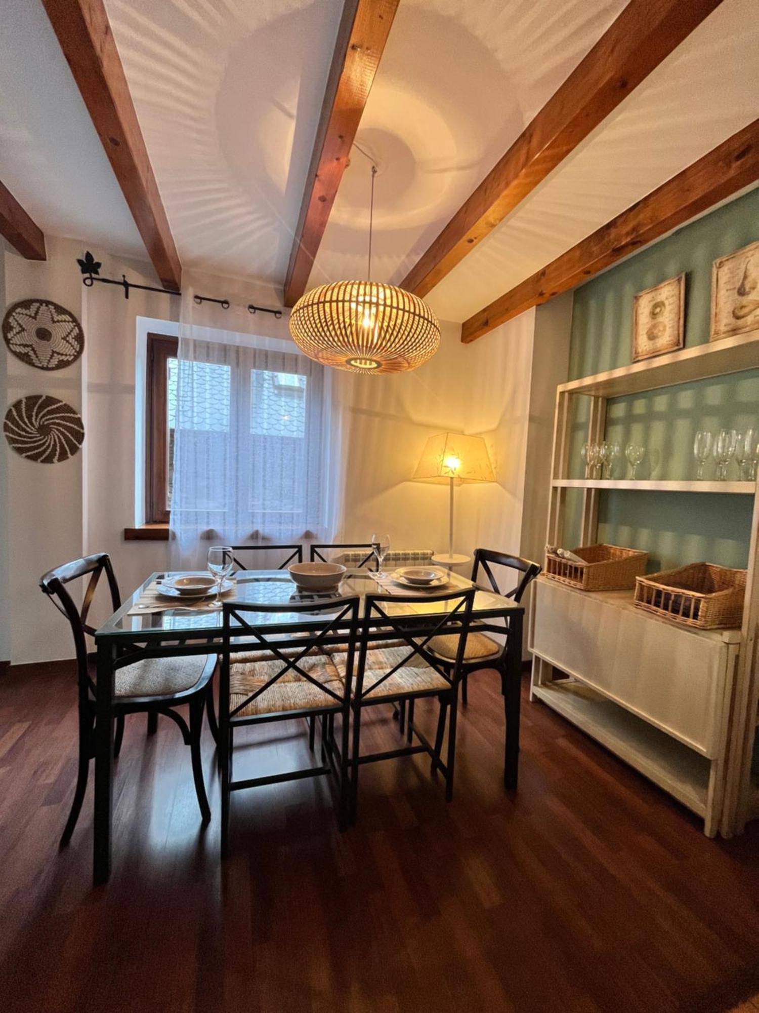 Luxury House Valencia D'Aneu Apartman Kültér fotó