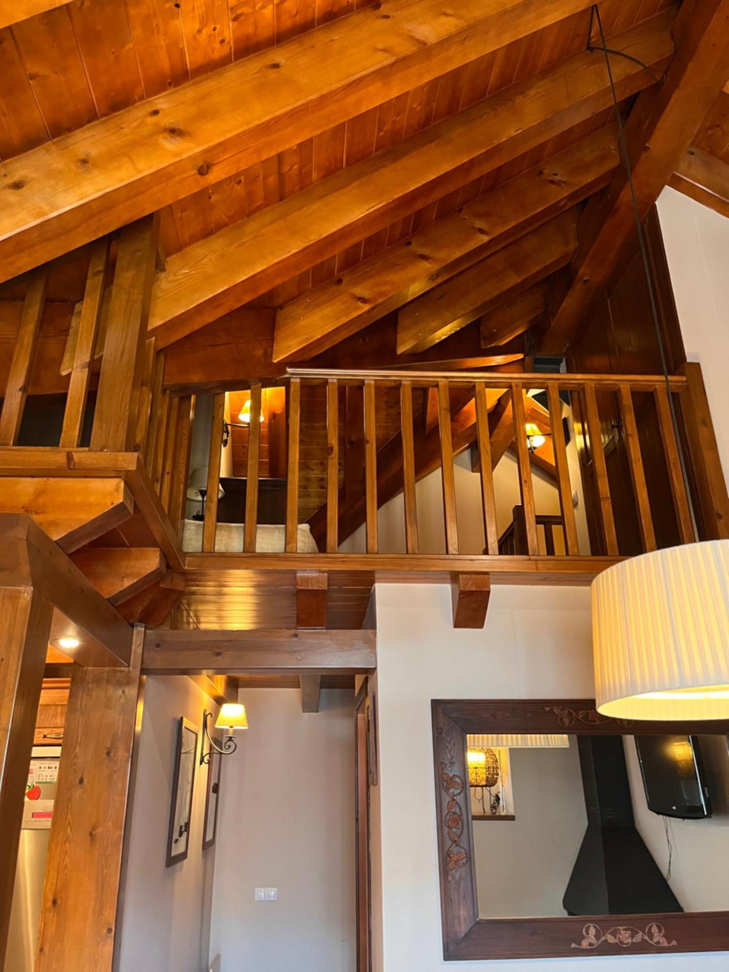 Luxury House Valencia D'Aneu Apartman Kültér fotó